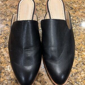 Adrienne Vittadini Black Leather Mules